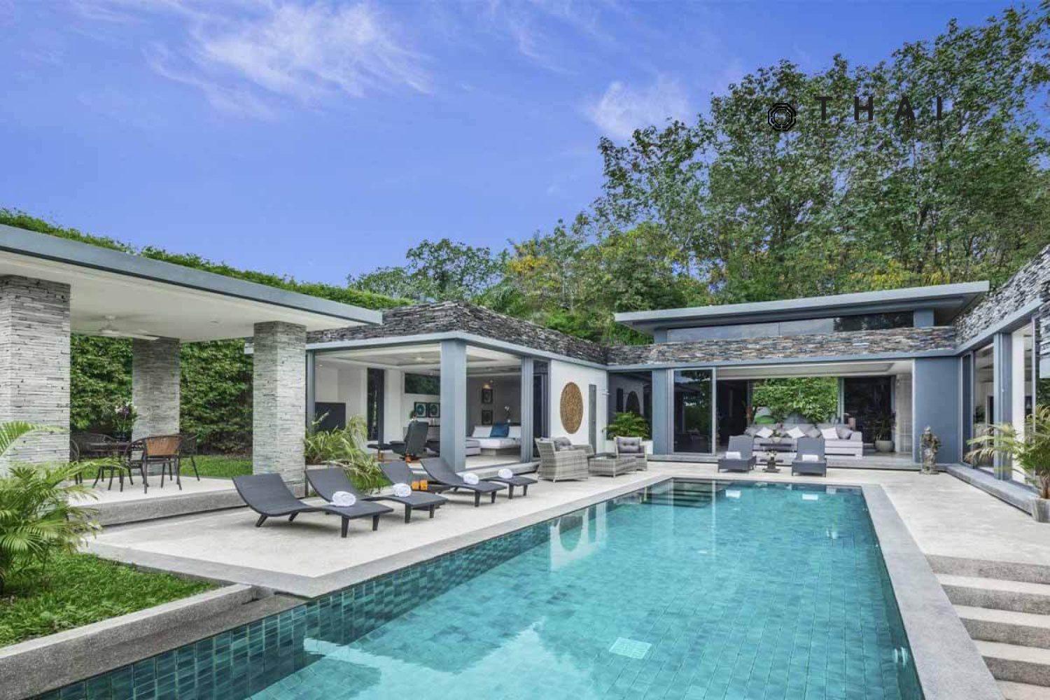 3-5 Bedroom Pool Villas for Sale in the Bang Jo area of Cherng Talay, Phuket